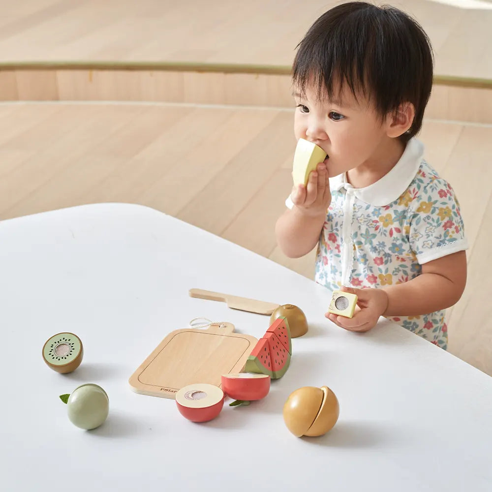 Wooden Fruit Cutting Set