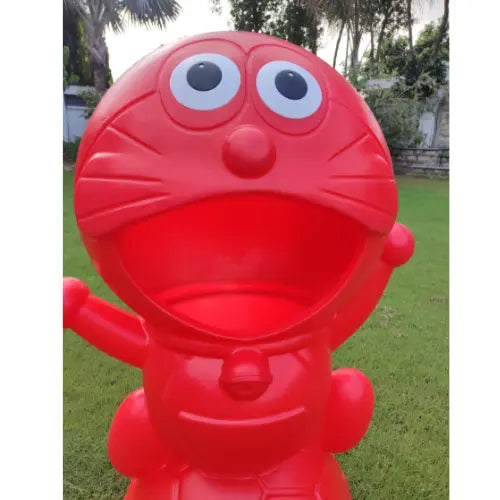 Kids Hit Me Bin Single